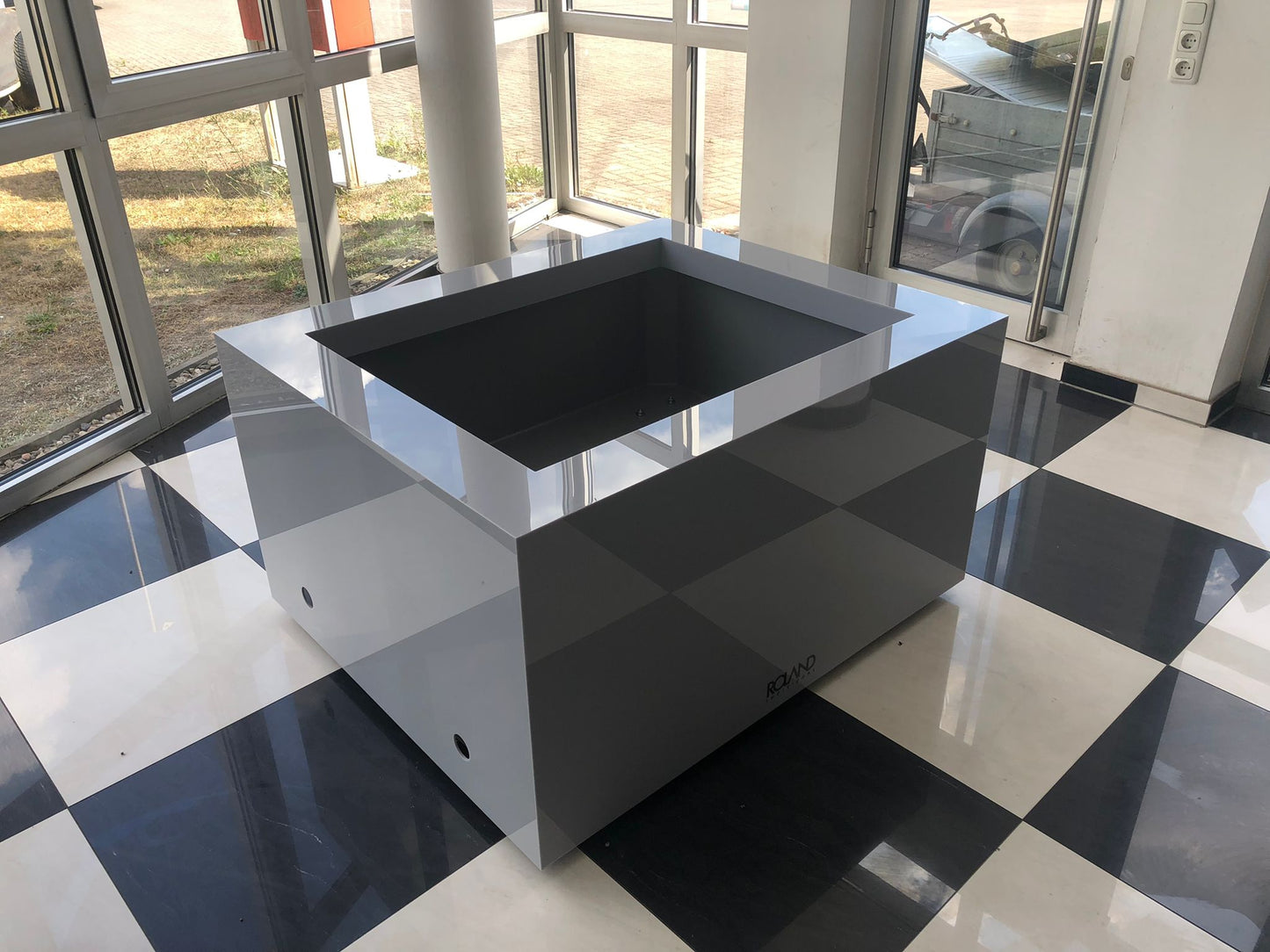 Pflanzkübel EDGY BLOK GREY